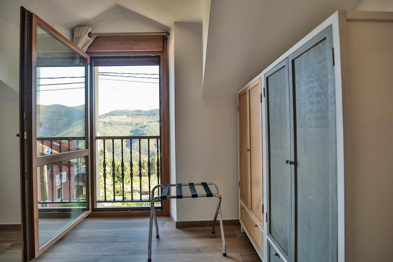La Posada De Ojebar Nordica Rasines Bagian luar foto